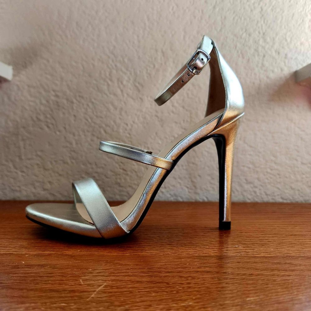 Nine West Strappy Stilettos - Pewter (Gold/Silver) Size 5 - Never Been Worn